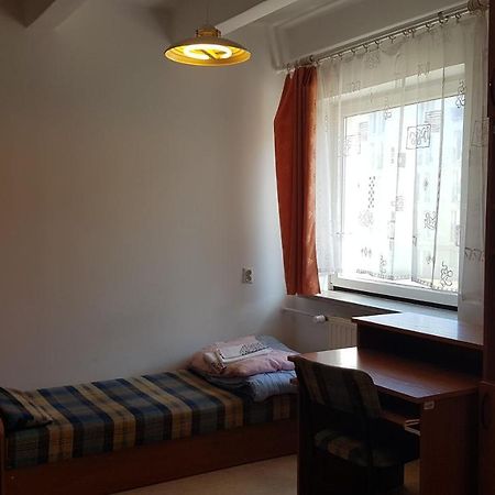 Dom Studencki Nr 11 Gdansk Brzeznoホステル エクステリア 写真