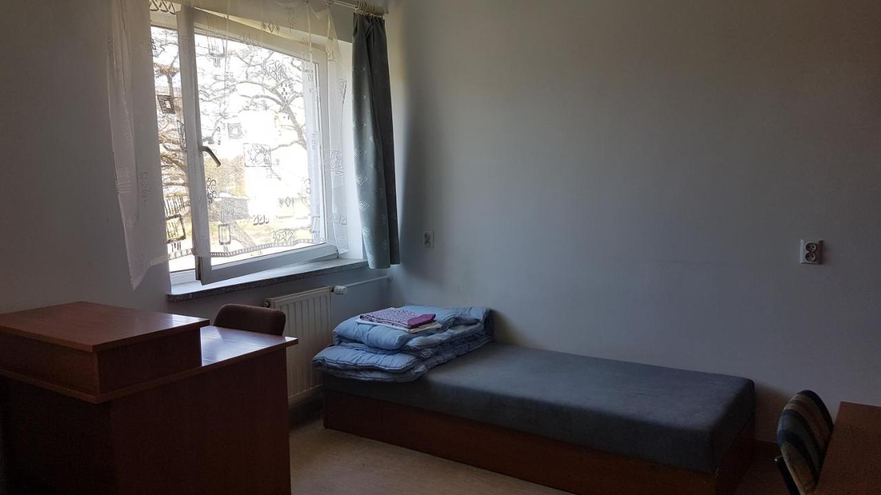 Dom Studencki Nr 11 Gdansk Brzeznoホステル エクステリア 写真
